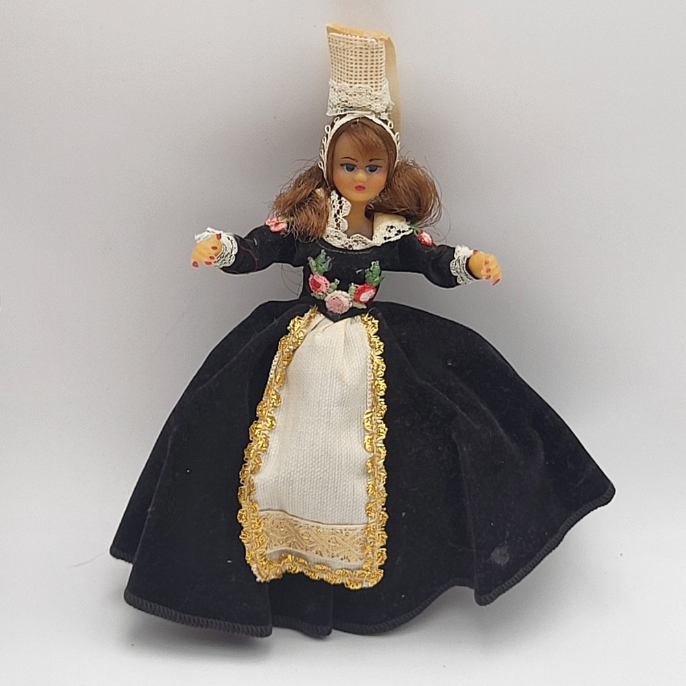 Vintage 1950's Flagg France International Dancing Doll 7 3/4" Tall